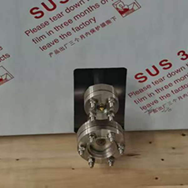 Titanium flange connections